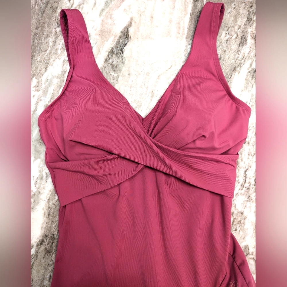 CALIA by Carrie Underwood Mauve Pink Swimsuit size 8 (used - great condition)